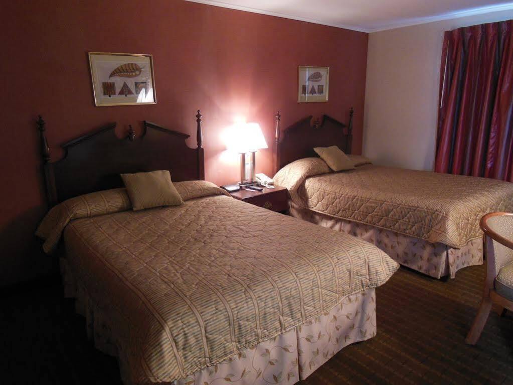 Wilbraham Inn Ludlow Exteriör bild